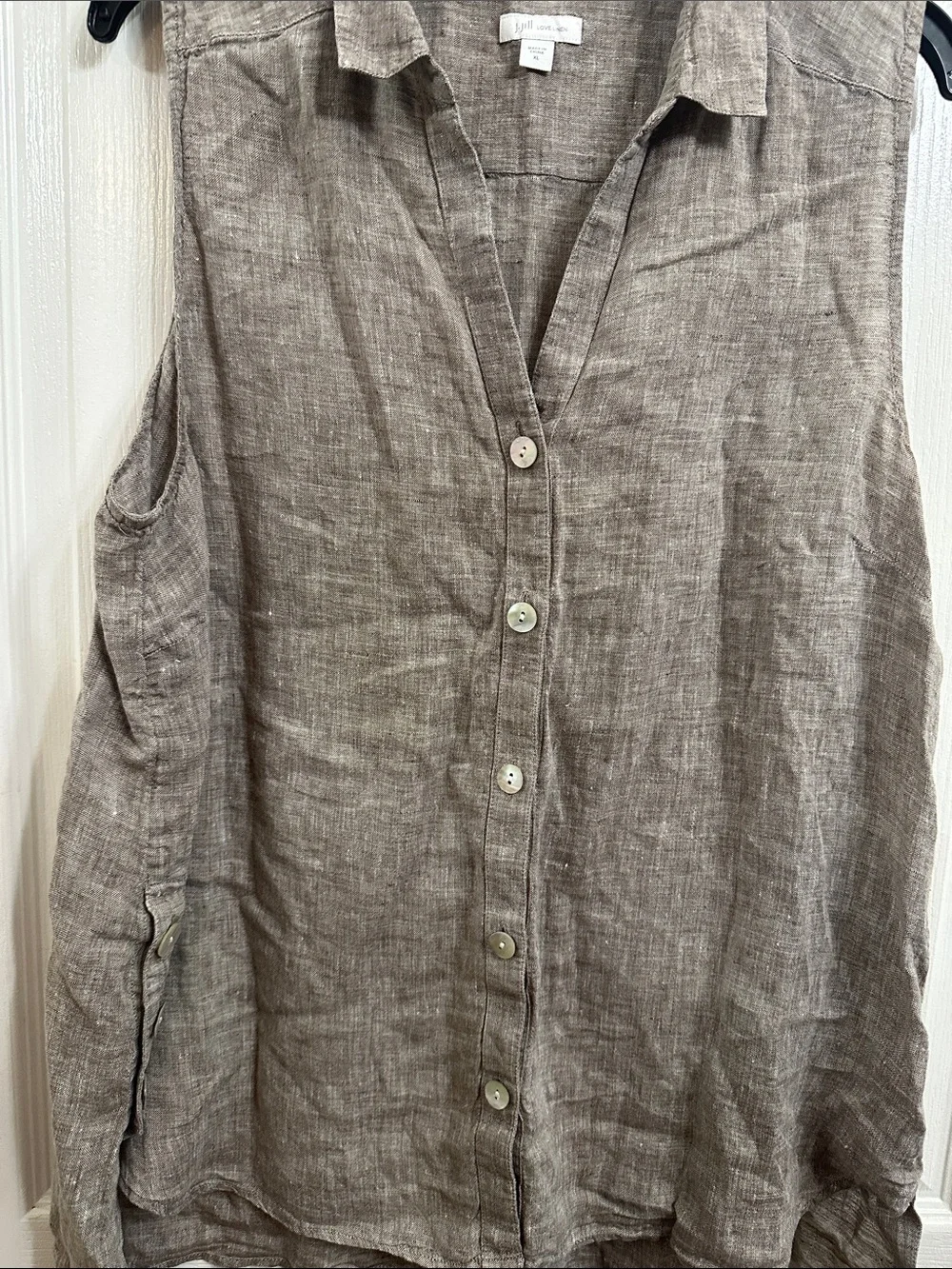J. Jill Linen Sleeveless Button-Front Top in Taupe